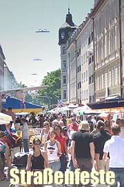 Das erste Straßenfest 2005 fand bereits in der Klenzestraße statt (Foto. Martin Schmitz)